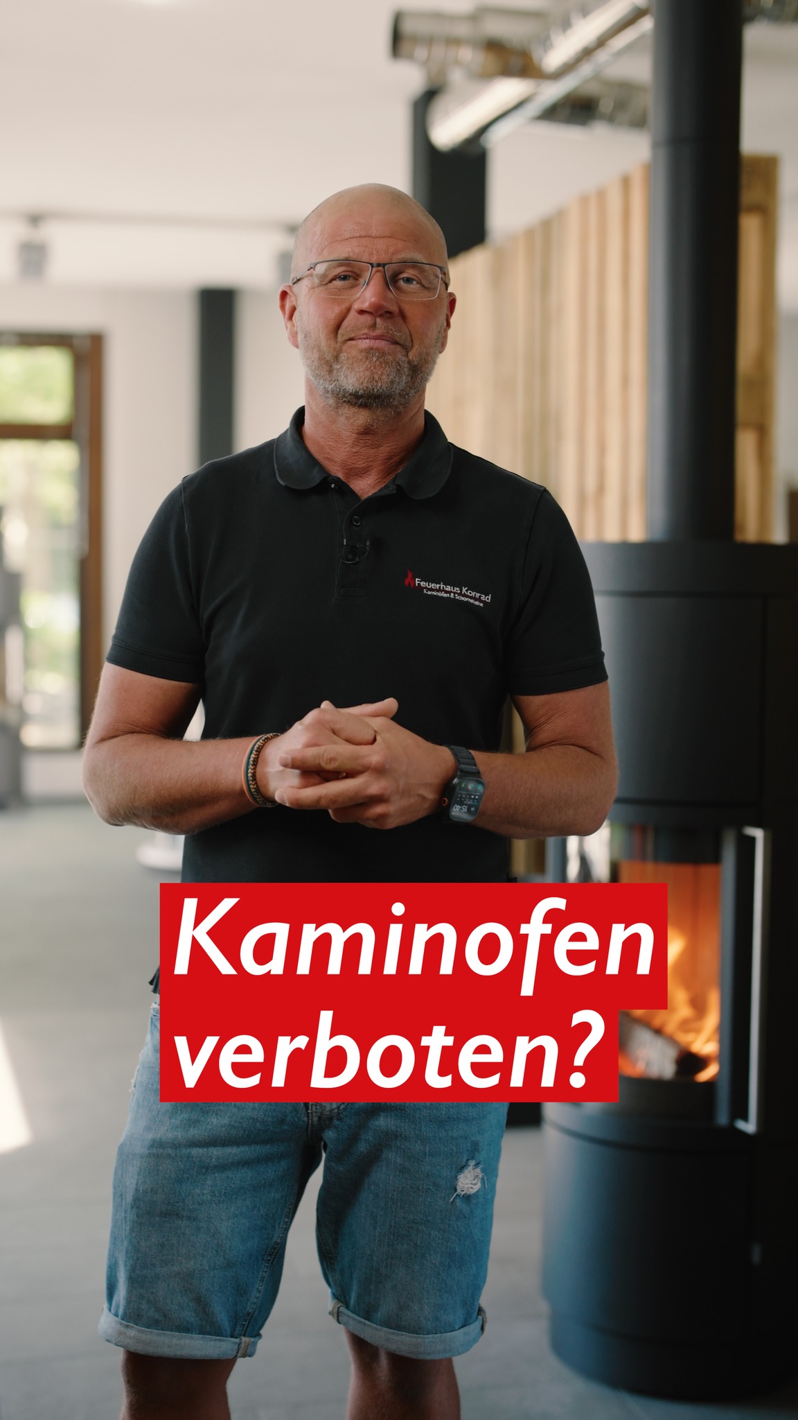 Seit dem Heizungsgesetz kursieren viele Halbwahrheiten. Eine davon: Kaminöfen dürfen nicht mehr eingebaut werden. Das stimmt nicht. Dirk klärt im Video auf, was Sache ist. #kamin #ofen #kaminofen