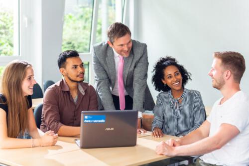 Kampagnenfotografie für die accadis Hochschule